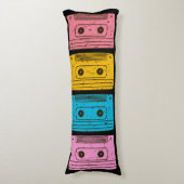 80sレトロカセット混合テープヴィンテージ技術ノスタルジア ボディピロー (正面縦)