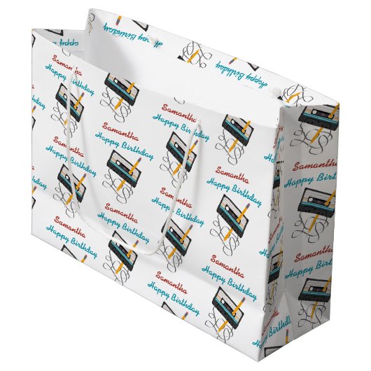 80s音楽おもしろいレトロカセットテープ誕生日名 ラージペーパーバッグ (正面アングル)