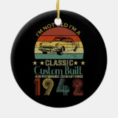 80th誕生日ギフト男性へパパレトロヴィンテージ セラミックオーナメント (裏面)