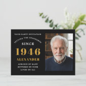 80th Birthday 1946 Black Gold Personalized Photo 招待状 (スタンド正面)