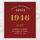 80th Birthday Name 1946 Red Gold Elegant Chic ワインラベル (シングルラベル)