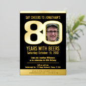 80th Birthday partyブラック金ゴールドフォイルフォトビール 箔招待状 (立ち正面)