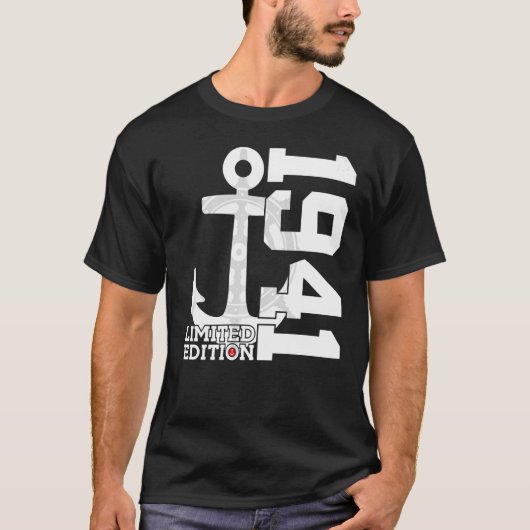 81年収容定員1941年セーラー81誕生日 Tシャツ (正面)