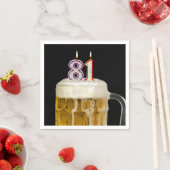 81誕生日ビールオンブラック スタンダードカクテルナプキン (インサイチュ)