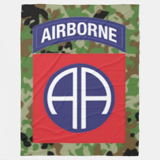 82日 フリースブランケット (正面)