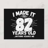 82歳の皮肉なミーム 面白い82歳の誕生日 ポストカード (正面)