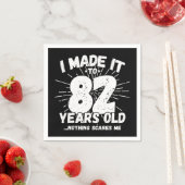 82歳皮肉ミームおもしろい82誕生日 スタンダードカクテルナプキン (インサイチュ)