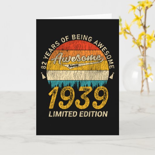 82歳1939年2月82素晴らし日誕生日 カード (黄色い花)