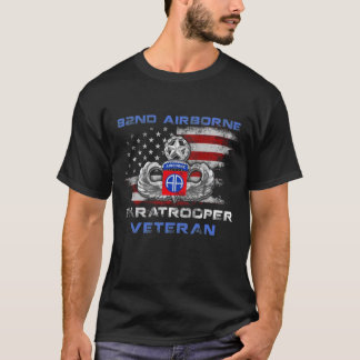 82nd Airboron Paratrooper退役軍人TシャツTシャツ57 Tシャツ
