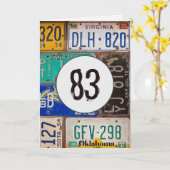 83番目のヴィンテージの誕生日ライセンスプレート カード (黄色い花)