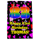 83誕生日:愛するハートパターン、虹# 83 ミディアムペーパーバッグ (正面)