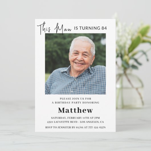 84エレガント歳の誕生日招待状メンズ写真 招待状 (スタンド正面)
