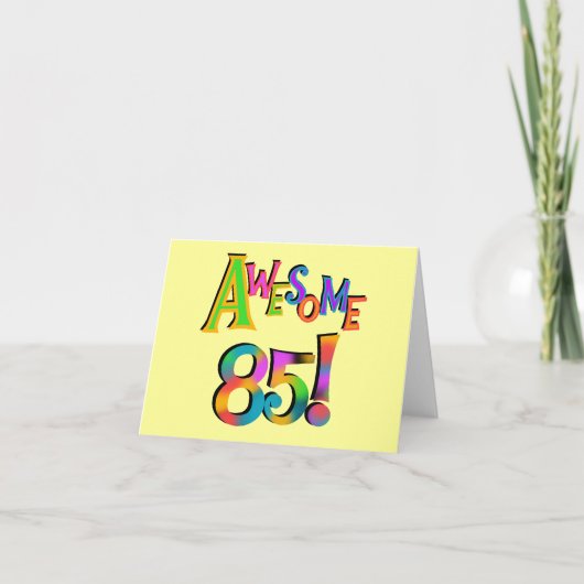 85素晴らし枚の誕生日Tシャツと贈り物 カード (正面)