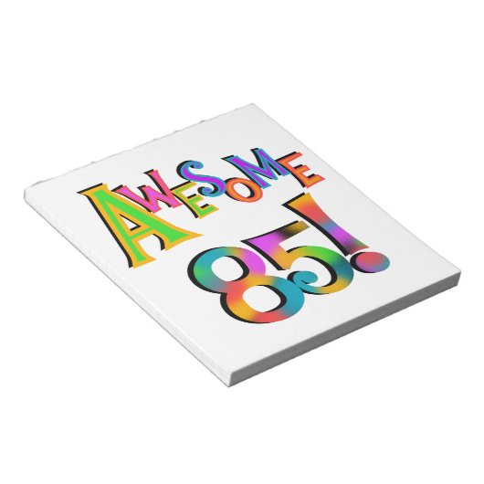 85素晴らし誕生日Tシャツとギフト ノートパッド (アングル)