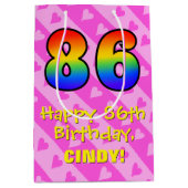 86誕生日:おもしろいピンクのハートストライプ; Rainbow 86 ミディアムペーパーバッグ (正面)