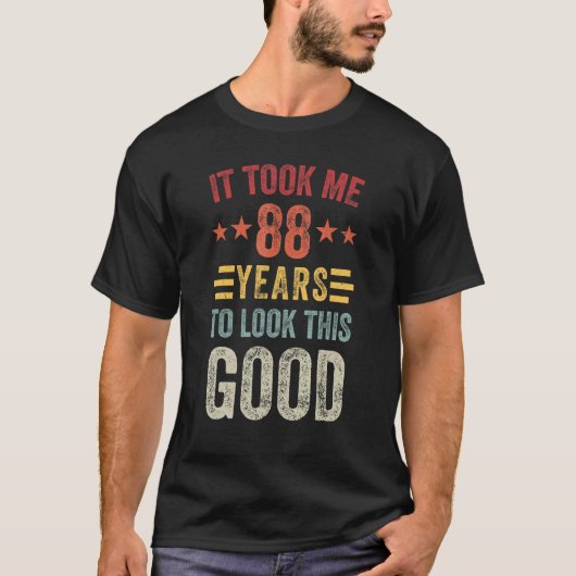 88歳この良い88歳の誕生日パーティーの男性 Tシャツ (正面)