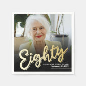 880誕生日カスタムフォトスクリプト金ゴールド スタンダードカクテルナプキン (正面)