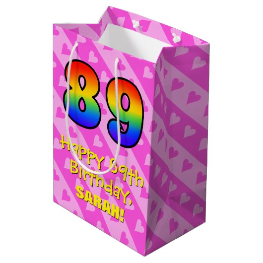 89誕生日:おもしろいピンクのハートストライプ; Rainbow 89 ミディアムペーパーバッグ (裏面アングル)