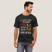 8 私はワインを飲んでドイツ+牧羊犬と遊びたいだけ Tシャツ (正面フル)