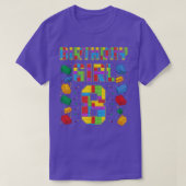 8th Birthday Master Builder 8 Years Old Block Buil Tシャツ (デザイン正面)