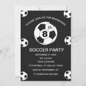 8th Birthday Party Soccer Black Boys Sports 招待状 (正面)