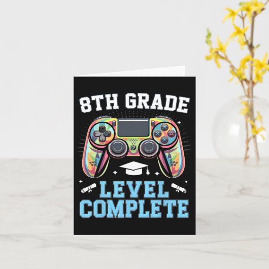 8th Grade Level Complete Last Day Of School Gamer カード (黄色い花)