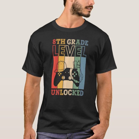 8th Grade Level Unlocked VideoGame Back to School Tシャツ (正面)