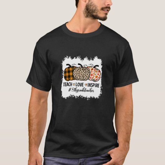 8th Grade Teacher Back To School Pumpkin Fall Teac Tシャツ (正面)