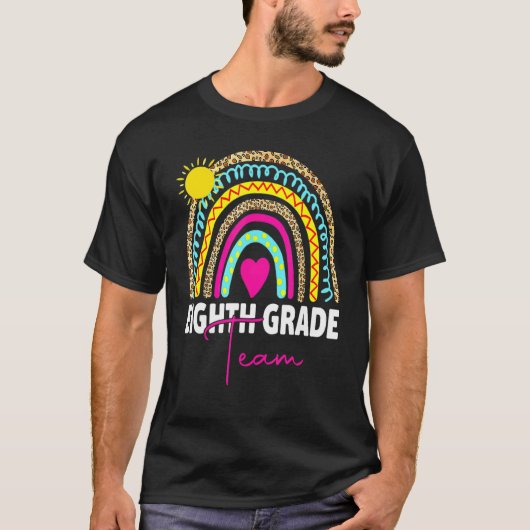 8th Grade Teacher Rainbow Back To School Hello Eig Tシャツ (正面)