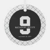 9パーソナライズされた誕生日モダン及びエレガント ガラスオーナメント (正面)