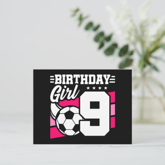 9歳のサッカーパーティー 誕生日ガール 9歳の誕生日 ポストカード (スタンド正面)