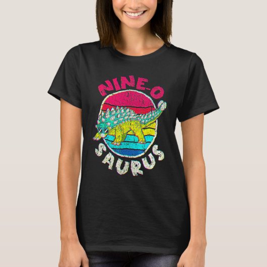 9歳の誕生日おめでとう!アンキロサウルスと9つの恐竜の家族 Tシャツ (正面)