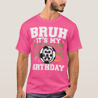 9歳の誕生日おめでとう サッカー少年 Tシャツ
