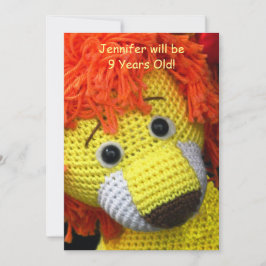 9歳の誕生日パーティー、名前、黄色い犬のオレンジ色の髪 招待状