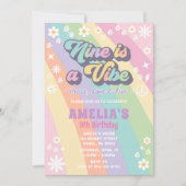 9歳の誕生日招待状 | グルービーガールパーティーカード 招待状 (正面)