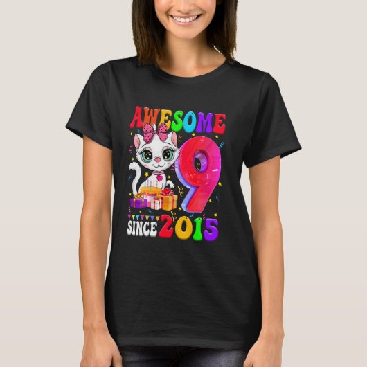 9歳の誕生日 女の子 パーティー 可愛い猫 9歳 すごい Tシャツ (正面)