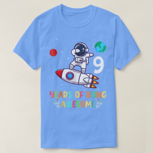 9歳誕生日ボーイ宇宙飛行士宇宙9日誕生 Tシャツ (デザイン正面)