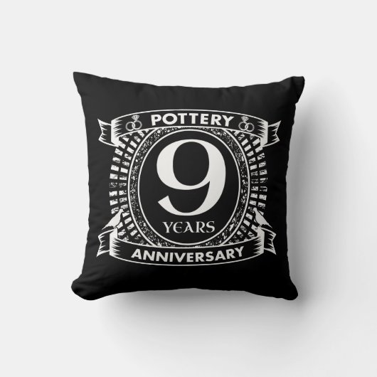 9結婚周年記念陶器 クッション (正面)