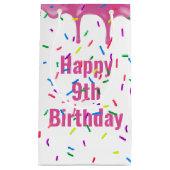 9誕生日ピンク色のアイシングに振りかける スモールペーパーバッグ (正面)