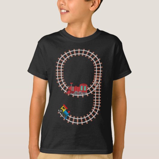 9誕生日列車テーマ9歳の男の子ギフト Tシャツ (正面)