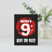 9誕生日日付を保存する赤グランジ黒A01H 案内ポストカード (スタンド正面)