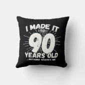 90おもしろい誕生日引用文皮肉90歳 クッション (裏面)