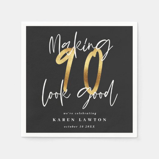90を良い誕生日パーティー金ゴールドナプキンに見せる スタンダードカクテルナプキン (正面)