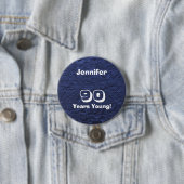 90年の若いダークブルーぼろ人形誕生日ギフト 缶バッジ (インサイチュ)