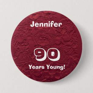 90年の若い赤人形ピンボタン誕生日贈呈 缶バッジ