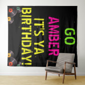 90年代のネオンカラー|ヒップホップの誕生日写真背景 タペストリー (インサイチュ(横))