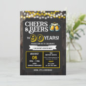 90歳のサプライズ・バックヤード・パーティーのお祝い「Cheers and Beers」 招待状 (スタンド正面)