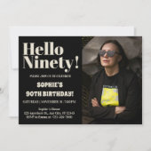 90歳の誕生日お祝いモダンなブラックタイポグラフィーデザイン 招待状 (正面)