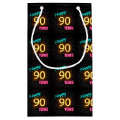 90歳の誕生日にネオンのサインが入る スモールペーパーバッグ (裏面)