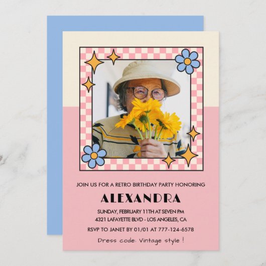 90歳の誕生日の招待レトロGroovyピンクの花 招待状 (正面/裏面)